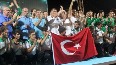 Sakaryaspor Demokrasi Nöbetinde