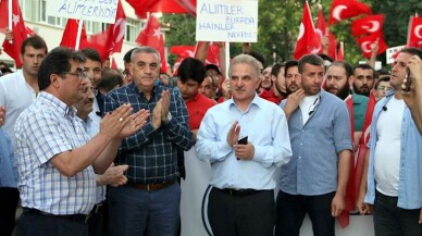 Sakarya Üniversitesi Darbeye Karşı Yürüdü