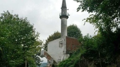 Tarihi Taş Camii’nin restorasyonu sürüyor