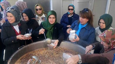 Hatipoğlu 'Aşure Günü’nün temelinde kardeşlik ve hoşgörü vardır'