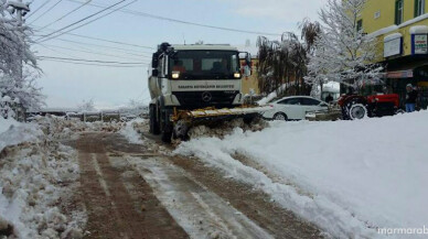 Karasu’da Kar Küreme ve Tuzlama Çalışmaları Devam Ediyor