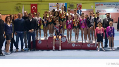 Sakaryalı cimnastikçiler kürsüye çıktı