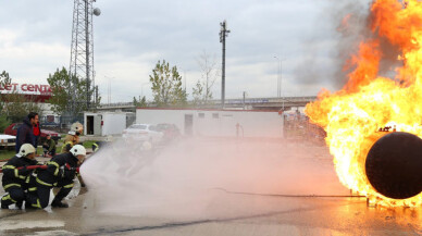 Filistinli itfaiyeciler Kocaeli'de eğitiliyor