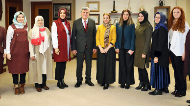 'Karar alma mekanizmalarında kadınlar önemli rol almalıdır'