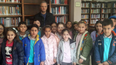 Minik okurlar Faik Baysal’da