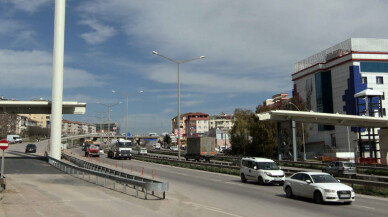 Gebze’ye modern yaya köprüsü