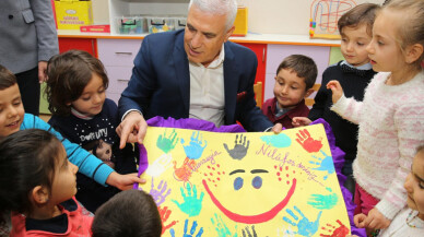 Bozbey Türkiye’deki en başarılı belediye başkanları arasında