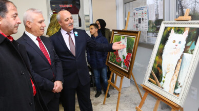 Bu sergi Van’ı anlatıyor