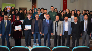 Gemlik Yazarlık Atölyesinde Sertifikalar Verildi