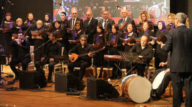 Sapanca’da Türk Halk Müziği Konserine büyük ilgi