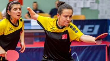 Neslihan Kavas’tan çifte altın geldi