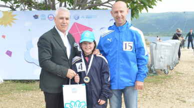 Nilüfer’de gökyüzü uçurtmalarla şenlendi