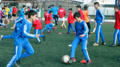 Sakarya Büyükşehir Futbol Okulu’na yoğun ilgi