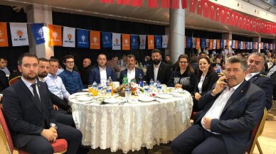 AK Partili meclis üyeleri MHP’den istifâ etti