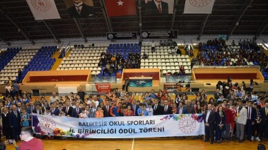 Balıkesir’de spor ödülleri sahiplerini buldu