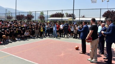 Bursa’nın en geniş katılımlı sokak basketbolu turnuvası