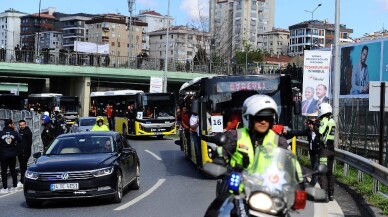 Galatasaraylı taraftarlar stada geldi