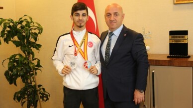 Genç Karateciden Başkan Bıyıka Olimpiyat Sözü