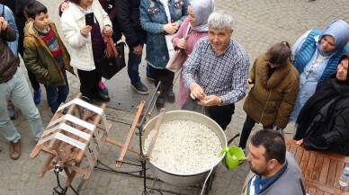 Tarihi Kozahan’da kozalar ipliğe böyle dönüştü