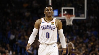 Russel Westbrook’tan tarihi gece