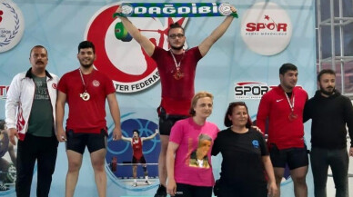 Sakarya Büyükşehirli sporcu Türkiye 2.’si oldu