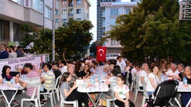 İstanbul’daki Alaşehirliler iftarda bir araya geldi