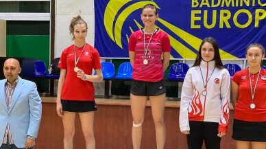 Milli Badmintoncu Ayça’dan bronz madalya