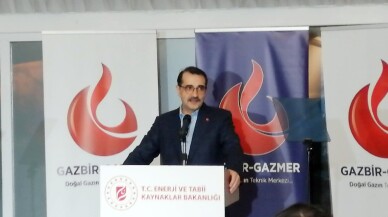 Bakan Dönmez: “Türkiye dünyaya en az karbon salınımı yapan ülkelerin başında geliyor”