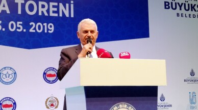 Binali Yıldırım: “Hep beraber İstanbul için gece gündüz demeden ter dökmeye, çalışmaya söz veriyorum”