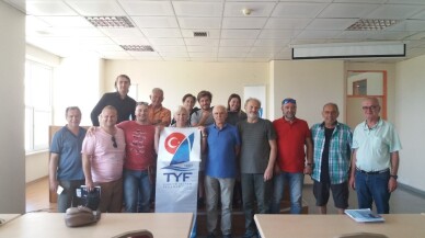 Burhaniye’de Yelken Hakem Semineri sona erdi