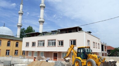 Büyükçekmece’de ibadethanelerin tüm eksiklikleri gideriliyor