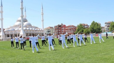 Erdek’te 19 Mayıs coşkuyla kutlandı