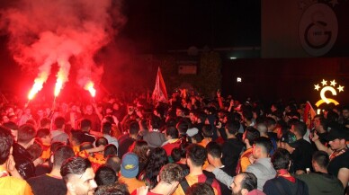 Galatasaray kafilesi tesislere geldi