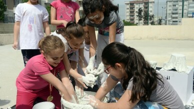 Gelecek ‘Bilgi Evleri’ ile aydınlanıyor