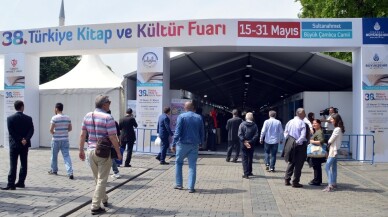 “Kitap ve Kültür Fuarı” Sultanahmet’te açıldı