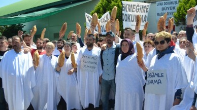 Mudanya’da kefenli protesto