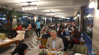 Noterler iftarda Sapanca’da buluştu