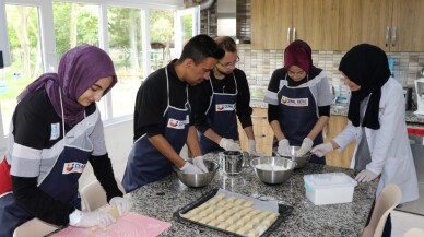 Özel öğrencilerden, yardıma muhtaç vatandaşlara iftariyelik