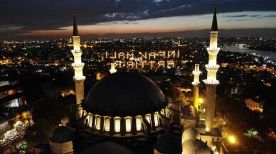 (Özel)İftar için Süleymaniye’ye akın ettiler