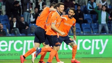 Spor Toto Süper Lig: Medipol Başakşehir: 2 - Ankaragücü: 1 (Maç sonucu)