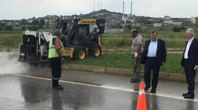 Sürekli kazaların meydana geldiği kavşağa trafik lambası konulacak