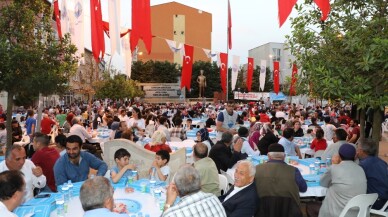 Türkoba Meydanı binlerce kişiyi iftarda buluşturdu