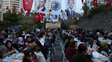 Uğur Mumcu’da  2 bin Kartallı birlikte iftar yaptı