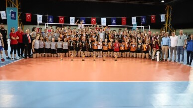 Voleybol Küçük Erkekler ve Kızlar Türkiye Şampiyonası sona erdi