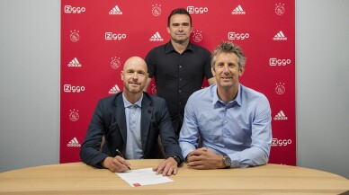 Ajax, Erik ten Hag’ın sözleşmesini 2022 yılına uzattı