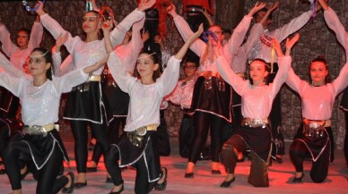 Ayvalık’ta “Ateşin Dansı” ilgi ile izlendi