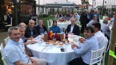 Başkan Kılıç, iftarda muhtarlarla bir araya geldi