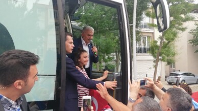 Binali Yıldırım’a Beylikdüzü ve Büyükçekmece’de büyük ilgi