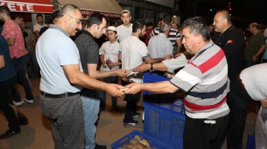 Bursa’da Kadir Gecesi camiler doldu taştı