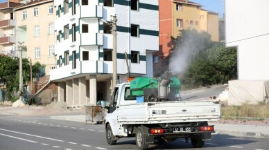 Çayırova’da ilaçlama çalışmaları devam ediyor